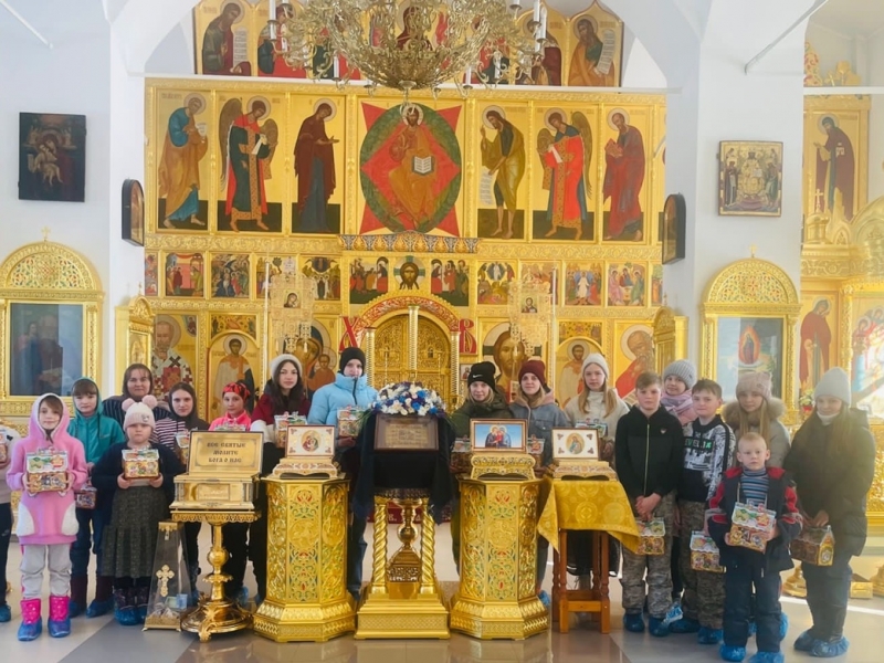 Занятие в воскресной школе в праздник Торжества Православия.